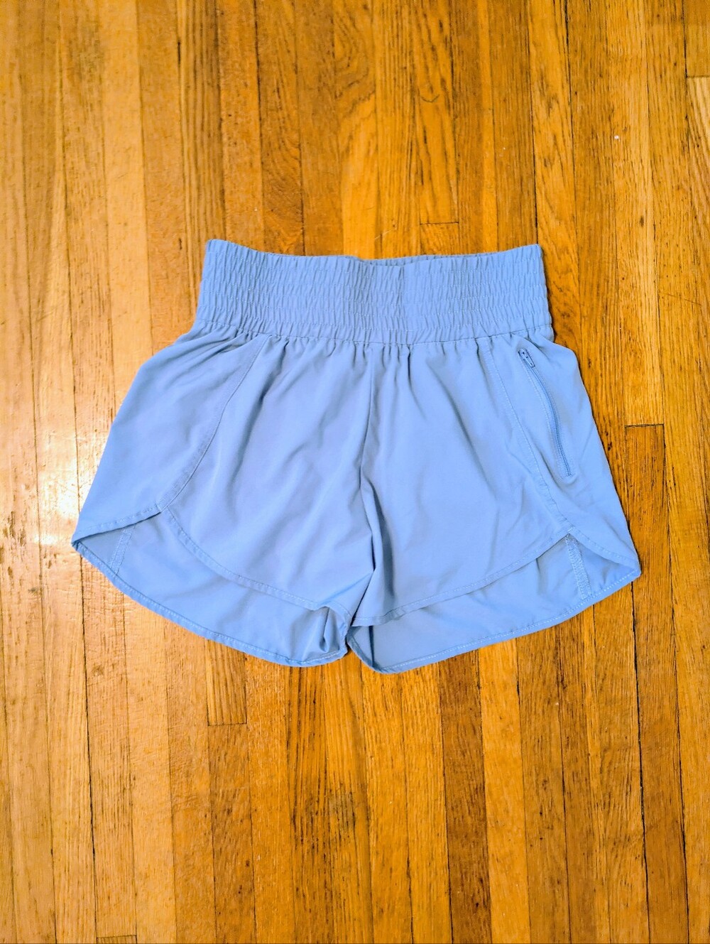High-waisted smoked performance shorts light blue size M